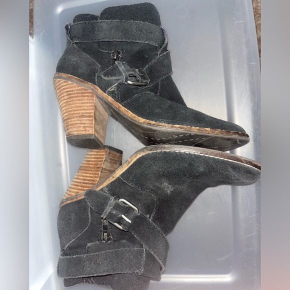 DV Dolce Vita Leather Bootie with Buckle 🌵8 - Picture 2 of 10